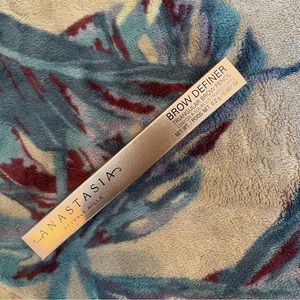 Anastasia Beverly Hills Brow Definer SOFT BROWN